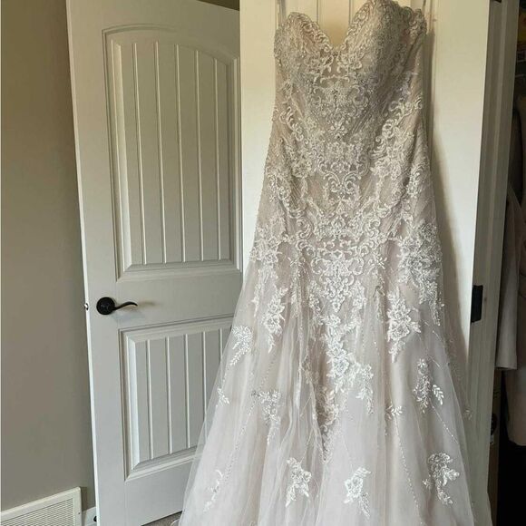 Essence Of Australia D2308 Wedding Gown Bridal 16 Dress Strapless Beaded US12 - Picture 3 of 14